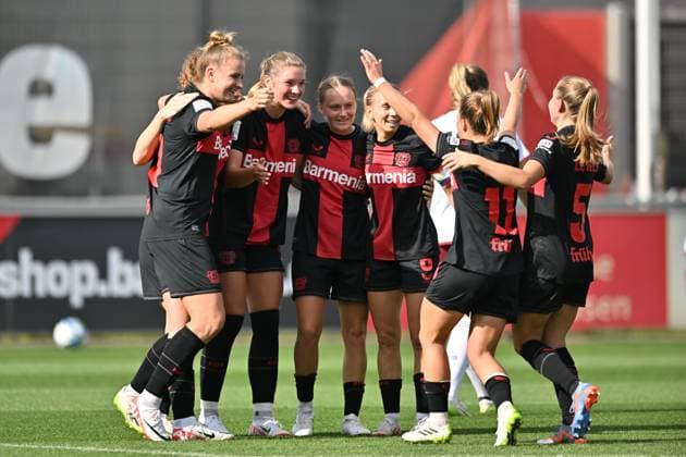 Jubel, Freuen, celebrate, happy, cheer , Goal Celebration Bayer 04 Leverkusen 3:0, 30.09.2023, Leverkusen (Deutschland), Fussball,google Pixel Frauenbundesliga - bayer 04 Leverkusen - 1.FC Nürnberg, DFB DFL REGULATIONS PROHIBIT ANY USE OF PHOTOGRAPHS AS IMAGE SEQUENCES AND OR QUASI-VIDEO.
