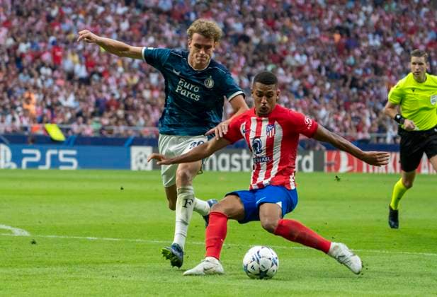 Partido de la Champions League disputado entre Atlà tico y Feyenoord. En la imagen, Samu Lino. Champions League match played between Atlà tico and Feyenoord. In this picture, Samu Lino. PABLOxMORENO -ecommerce-Fotos eCommerce-2-141898549