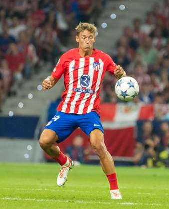 Partido de la Champions League disputado entre Atlà tico y Feyenoord. En la imagen, Llorente. Champions League match played between Atlà tico and Feyenoord. In this picture, Llorente. PABLOxMORENO -ecommerce-Fotos eCommerce-2-141900289