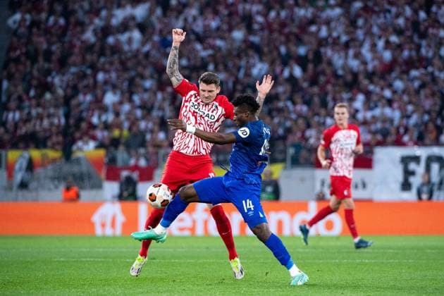 Mohammed Kudus (West Ham United, 14) im Zweikampf mit Lukas Kuebler (SC Freiburg, 17), GER, SC Freiburg (SCF) vs West Ham United (WHU), Fussball UEFA Europa League, Gruppe A, 2. Spieltag, Saison 2023 2024, 05.10.2023 GER, SC Freiburg (SCF) vs West Ham United (WHU), Fussball UEFA Europa League, Gruppe A, 2. Spieltag, Saison 2023 2024, 05.10.2023 Freiburg Copyright: xEibner-Pressefoto Memmlerx EP_MMR