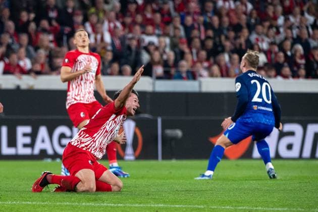 Nicolas Hoefler (SC Freiburg, 27) gestikuliert und reklamiert Foulspiel, GER, SC Freiburg (SCF) vs West Ham United (WHU), Fussball UEFA Europa League, Gruppe A, 2. Spieltag, Saison 2023 2024, 05.10.2023 GER, SC Freiburg (SCF) vs West Ham United (WHU), Fussball UEFA Europa League, Gruppe A, 2. Spieltag, Saison 2023 2024, 05.10.2023 Freiburg Copyright: xEibner-Pressefoto Memmlerx EP_MMR