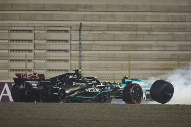 Start of the race, 01 VERSTAPPEN Max (nld), Red Bull Racing RB19, 63 RUSSELL George (gbr), Mercedes AMG F1 Team W14, 44 HAMILTON Lewis (gbr), Mercedes AMG F1 Team W14, crash during the 2023 Formula 1 Qatar Grand Prix, 17th round of the 2023 Formula One World Championship, WM, Weltmeisterschaft from October 6 to 8, 2023 on the Lusail International Circuit, in Doha, Qatar - F1 - QATAR GRAND PRIX 2023 - RACE DPPI Panoramic _R3_8934