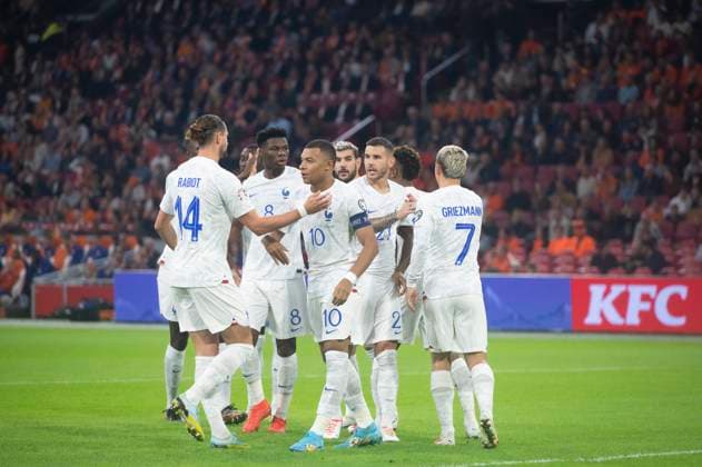 Amsterdam The Netherlands 13th October 2023 UEFA European Championships qualification match The Netherlands vs France in the Johan Cruijff Arena. French celebrate their first goal Nederland, Niederland, Frankrijk,frankreich, soccer, voetbal, fussbal, holland, oranje, football, elftal