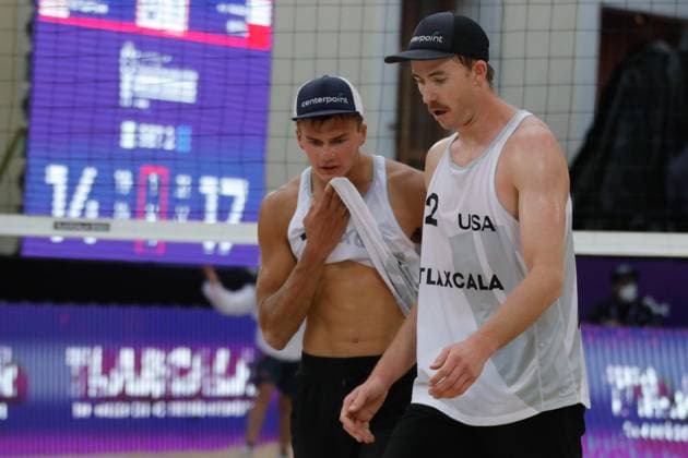 October 14, 2023, Tlaxcala, Ciudad de Mexico, Mexico: October 13, 2023, Tlaxcala, Mexico: Andy Benesh and Miles Partain of USA compite against team Poland during the Beach volleyball, Beachvolleyball World Championship, WM, Weltmeisterschaft Men s Quarterfinals between USA and Poland. on October 13, 2023 in Tlaxcala, Mexico. Tlaxcala Mexico - ZUMAe321 20231014_zsa_e321_026 Copyright: xEssenexHernandez xEyepixxGroupx