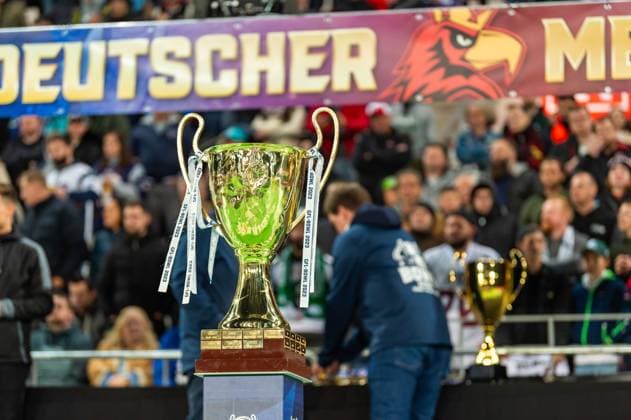 GFL-Bowl-Pokal Beule GER, Potsdam Royals vs Schwaebisch Hall Unicorns, GFL, Saison 2023, GFL-Bowl, Finale, 14.10.2023, GER, Potsdam Royals vs Schwaebisch Hall Unicorns, GFL, Saison 2023, GFL-Bowl, Finale, 14.10.2023 Essen Copyright: xEibner-Pressefoto FlorianxWolfx EP_FWF