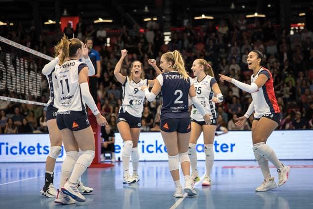 Volleyball Supercup 2023 - Women - Viteos NUC vs FKB Power Cats Duedingen; Guemligen, 14.10.2023 Point celebration FKB Power Cats Duedingen, l t r: Sarina Wieland (FKB Power Cats Duedingen, 11) Tea Kojundzic (FKB Power Cats Duedingen, 9) Noemi Portmann (FKB Power Cats Duedingen, 2) Carinne Lee Gebhardt (FKB Power Cats Duedingen, 15) Nada Meawad (FKB Power Cats Duedingen, 4) Volleyball Supercup 2023 - Women - Viteos NUC vs FKB Power Cats Duedingen in Guemligen, on Saturday, October 14, 2023 Copyright: xBEAUTIFULxSPORTS OlafxRellischx