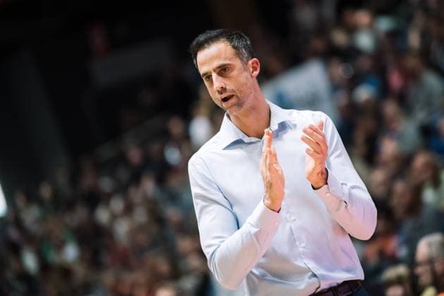 BARMER 2. Basketsball Bundesliga ProA Saison 2023 2024 3. Spieltag am 15.10.23 Medipolis SC Jena vs Phoenix Hagen Trainer Christopher Chris Harris (Hagen), Portrait Sparkassen Arena Jena