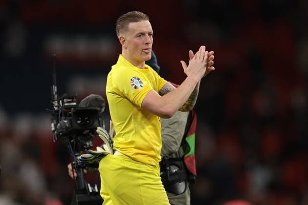 London, England, 17th October 2023. Jordan Pickford of England applauds the fans following the final whistle of the UEFA European Championship, EM, Europameisterschaft Qualifying match at Wembley Stadium, London. Picture credit should read: Jonathan Moscrop Sportimage EDITORIAL USE ONLY. No use with unauthorised audio, video, data, fixture lists, club league logos or live services. Online in-match use limited to 120 images, no video emulation. No use in betting, games or single club league player publications. SPI-2650-0030