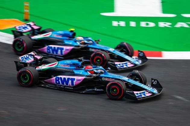 31 OCON Esteban (fra), Alpine F1 Team A523, 10 GASLY Pierre (fra), Alpine F1 Team A523, action during the 2023 Formula 1 Grand Premio de la Ciudad de Mexico, 19th round of the 2023 Formula One World Championship, WM, Weltmeisterschaft from October 27 to 29, 2023 on the Autodromo Hermanos Rodriguez, in Mexico City, Mexico - F1 - MEXICO CITY GRAND PRIX 2023 DPPI Panoramic 00123042_G0OD3352