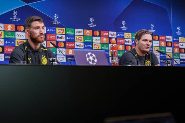 06.11.2023, Fussball, Saison 2023 2024, UCL, UEFA Champions League, Gruppenphase, 4. Spieltag, Pressekonferenz Borussia Dortmund, v. l. Salih Özcan (Borussia Dortmund), Cheftrainer Edin Terzic (Borussia Dortmund), Dortmund Signal Iduna Park NRW Deutschland xRHR-FOTO DEx Copyright: DennisxEwert RHR-FOTOx RHR-FOTO DE
