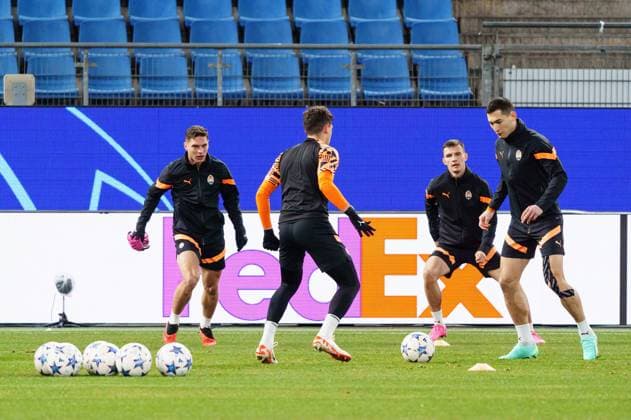 Schachtar Donezk bei Abschlusstraining im Volkparkstadion GER, Training Schachtar Donezk, Fussball, Champions League, Saison 2023 2024, 06.11.2023 GER, Training Schachtar Donezk, Fussball, Champions League, Saison 2023 2024, 06.11.2023 Hamburg Copyright: xEibner-Pressefoto MarcelxvonxFehrnx EP_MFN