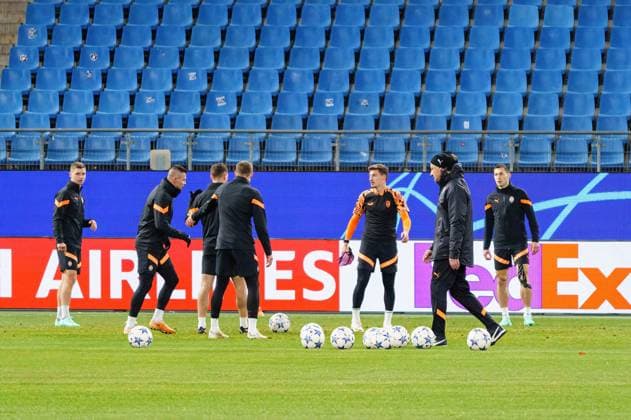 Schachtar Donezk bei Abschlusstraining im Volkparkstadion GER, Training Schachtar Donezk, Fussball, Champions League, Saison 2023 2024, 06.11.2023 GER, Training Schachtar Donezk, Fussball, Champions League, Saison 2023 2024, 06.11.2023 Hamburg Copyright: xEibner-Pressefoto MarcelxvonxFehrnx EP_MFN