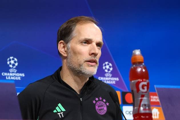 Thomas Tuchel (FC Bayern Muenchen, Cheftrainer) bei der Pressekonferenz, hoert zu, ueberlegt, FC Bayern Muenchen, Galatasaray SK, Internationale Pressekonferenz Champions League, Saison 23 24, 07.11.2023 , FC Bayern Muenchen, Internationale Pressekonferenz Champions League, Saison 23 24, 07.11.2023 Muenchen Copyright: xEibner-Pressefoto JennixMaulx EP_JML