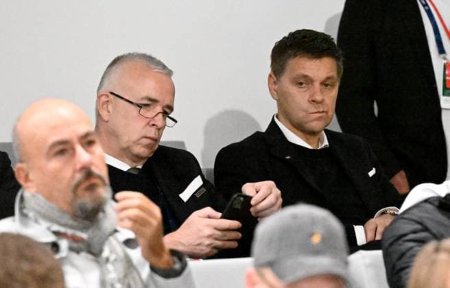 Fussball, Herren, Saison 2023 2024, Champions League (Gruppe C, 4. Spieltag), SSC Neapel - 1. FC Union Berlin, Stadionbegehung und Pressekonferenz des 1. FC Union im Stadio Diego Armando Maradona in Neapel am Tag vor dem Spiel, v. l. Präsident Dirk Zingler (1. FC Union), Profifußball-Geschäftsführer Oliver Ruhnert (1. FC Union Berlin) während der PK, 07.11. 2023, Copyright: xMatthiasxKochx