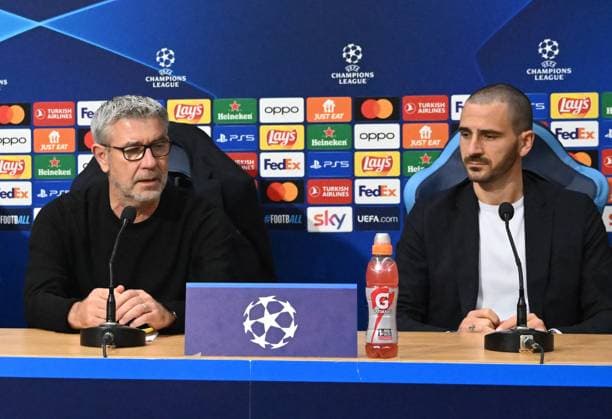Fussball, Herren, Saison 2023 2024, Champions League (Gruppe C, 4. Spieltag), SSC Neapel - 1. FC Union Berlin, Stadionbegehung und Pressekonferenz des 1. FC Union im Stadio Diego Armando Maradona in Neapel am Tag vor dem Spiel, v. l. Trainer Urs Fischer (1. FC Union), Leonardo Bonucci (1. FC Union Berlin), 07.11. 2023, Copyright: xMatthiasxKochx