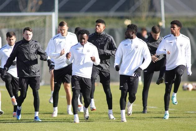 SOCCER - UEFA EL, LASK vs Saint-Gilloise, preview LINZ,AUSTRIA,08.NOV.23 - SOCCER - UEFA Europa League, group stage, Linzer ASK vs Royale Union Saint-Gilloise, preview, training LASK. Image shows Florian Flecker, George Bello, Ibrahim Mustapha and Sanoussy Ba (LASK). GEPAxpictures xManuelxBinder