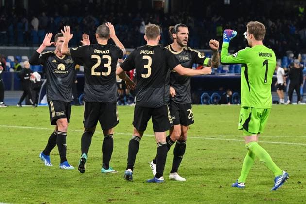 Fussball, Herren, Saison 2023 2024, UEFA Champions League (Gruppe C, 4. Spieltag), SSC Neapel - 1. FC Union Berlin, v. l. Robin Gosens (1. FC Union Berlin), Leonardo Bonucci (1. FC Union Berlin), Paul Jaeckel (1. FC Union Berlin). Christopher Trimmel (1. FC Union Berlin) und Torwart Frederik Rönnow (1. FC Union Berlin), 08.11. 2023, Copyright: xMatthiasxKochx