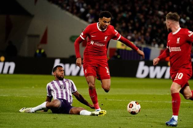 EDITORIAL USE ONLY No use with unauthorised audio, video, data, fixture lists, club league logos or live services. Online in-match use limited to 120 images, no video emulation. No use in betting, games or single club league player publications. Toulouse v Liverpool, UEFA Europa League, Group E, Football, Stadium TFC, Toulouse, France - 09 Nov 2023 EDITORIAL USE ONLY No use with unauthorised audio, video, data, fixture lists, club league logos or live services. Online in-match use limited to 120 images, no video emulation. No use in betting, games or single club league player publications. Copyright: xDavexWinter Shutterstockx 14188577ah