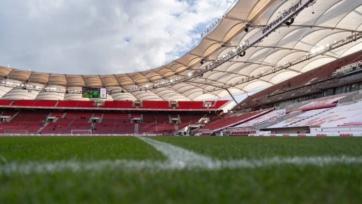 Vor Spielbeginn, Stadion, innenraum, VfB Stuttgart vs. Borussia Dortmund, Fussball, Herren, 1. Bundesliga, 11. Spieltag, Saison 23 24, GER, 11.11.2023, DFL DFB REGULATIONS PROHIBIT ANY USE OF PHOTOGRAPHS AS IMAGE SEQUENCES AND OR QUASI-VIDEO, VfB Stuttgart vs. Borussia Dortmund, Fussball, Herren, 1. Bundesliga, 11. Spieltag, Saison 23 24, GER, 11.11.2023 Stuttgart Copyright: xEibner-Pressefoto WolfgangxFrankx EP_WFK