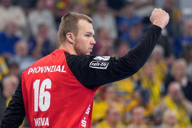Tomas Mrkva (Torwart, THW, 16), Einzelbild, Einzelfoto, Aktion, Action, Jubel, jubeln, jubelt, celebration, Freude, zuversichtlich, optimistisch, Spielszene, Action, Aktion, 12.11.2023, Mannheim (Deutschland), Handball, Bundesliga, Rhein-Neckar Löwen - THW Kiel