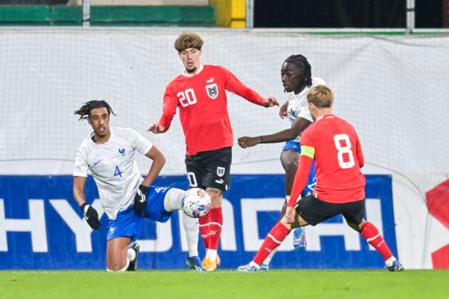 SOCCER - UEFA U21, U 21 EURO quali, AUT vs FRA RIED,AUSTRIA,17.NOV.23 - SOCCER - UEFA European Under-21 Championship 2025, qualifiers, OEFB international match, Länderspiel, Nationalmannschaft Austria vs France. Image shows Leny Yoro (FRA), Yusuf Demir (AUT), Ismael Doukoure (FRA) and Matthias Braunoeder (AUT). GEPAxpictures xChristianxMoser
