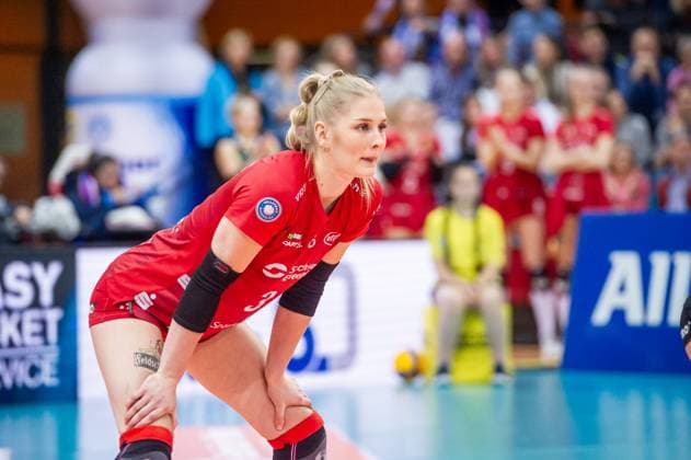 Hester Jasper (Dresdner SC, 03), konzentriert Allianz MTV Stuttgart - Dresdner SC, Volleyball Bundesliga, Frauen, VBL, Saison 2023 24, 18.11.2023, Stuttgart (SCHARRena), DEU Allianz MTV Stuttgart - Dresdner SC, Sport, Volleyball Bundesliga, Frauen, VBL, Saison 2023 24, 18.11.2023, Stuttgart (SCHARRena), DEU Stuttgart Copyright: xSandyxDinkelackerx EP_SDR