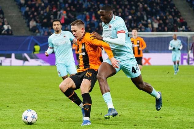 Danylo Sikan (Schachtar Donezk, 14), Soumaila Coulibaly (Royal Antwerpen FC, 44) GER, Schachtar Donezk vs. Royal Antwerpen FC, Fussball, Champions League, Gruppe H, Spieltag 5, Saison 2023 2024, 28.11.2023 GER, Schachtar Donezk vs. Royal Antwerpen FC, Fussball, Champions League, Gruppe H, Spieltag 5, Saison 2023 2024, 28.11.2023 Hamburg Copyright: xEibner-Pressefoto MarcelxvonxFehrnx EP_MFN