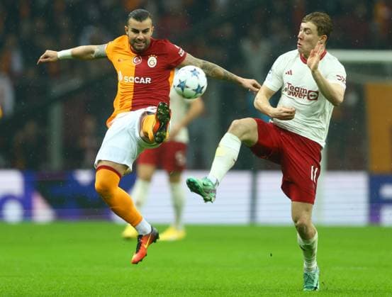 EDITORIAL USE ONLY No use with unauthorised audio, video, data, fixture lists, club league logos or live services. Online in-match use limited to 120 images, no video emulation. No use in betting, games or single club league player publications. Galatasaray v Manchester United, ManU UEFA Champions League, Group A, Football, RAMS Park, Istanbul, Turkiye - 29 Nov 2023 EDITORIAL USE ONLY No use with unauthorised audio, video, data, fixture lists, club league logos or live services. Online in-match use limited to 120 images, no video emulation. No use in betting, games or single club league player publications. Copyright: xKieranxMcManus Shutterstockx 14232507be