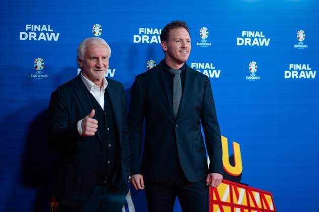 Rudi Völler (Deutschland, Sportdirektor Nationalmannschaft), Julian Nagelsmann (Deutschland, Bundestrainer), Ankunft am roten Teppich, GER, UEFA EURO, EM, Europameisterschaft,Fussball 2024 Final Draw, Auslosung Elbphilharmonie Hamburg, 02.12.2023 GER, UEFA Euro 2024 Final Draw, Auslosung Elbphilharmonie Hamburg, 02.12.2023 Hamburg Copyright: xEibner-Pressefoto Memmlerx EP_MMR