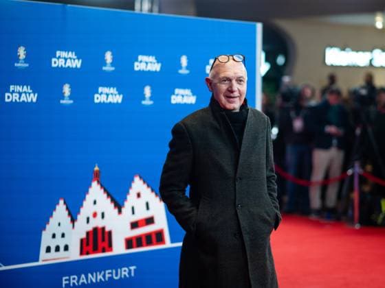 Bernd Neuendorf (DFB Präsident), Ankunft am roten Teppich, GER, UEFA EURO, EM, Europameisterschaft,Fussball 2024 Final Draw, Auslosung Elbphilharmonie Hamburg, 02.12.2023 GER, UEFA Euro 2024 Final Draw, Auslosung Elbphilharmonie Hamburg, 02.12.2023 Hamburg Copyright: xEibner-Pressefoto Memmlerx EP_MMR