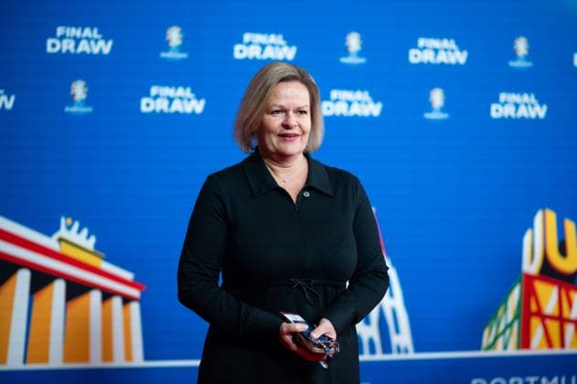Nancy Faeser (Deutschland, SPD Innenministerin), Ankunft am roten Teppich, GER, UEFA EURO, EM, Europameisterschaft,Fussball 2024 Final Draw, Auslosung Elbphilharmonie Hamburg, 02.12.2023 GER, UEFA Euro 2024 Final Draw, Auslosung Elbphilharmonie Hamburg, 02.12.2023 Hamburg Copyright: xEibner-Pressefoto Memmlerx EP_MMR