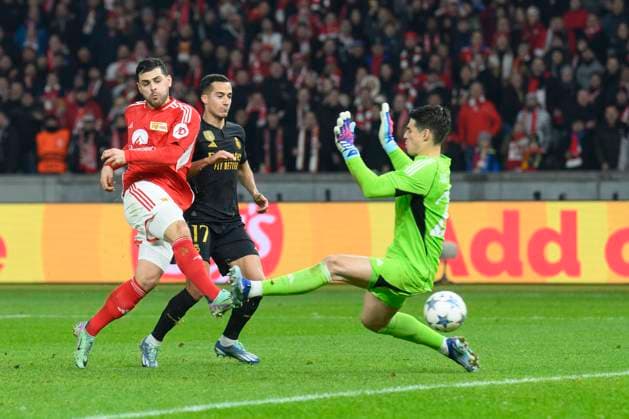 Sport Bilder des Tages v.l. Kevin Volland ( 1.FC Union Berlin, 10), Lucas Vazquez (Real Madrid, 17), Kepa Arrizabalaga (Real Madrid, 25), 1:0, Tor, GER, 1.FC Union Berlin vs Real Madrid, UEFA Champions League, 6. Gruppenspiel, Saison - Spielzeit 2023 2024, 12.12.2023, DFL REGULATIONS PROHIBIT ANY USE OF PHOTOGRAPHS AS IMAGE SEQUENCES AND OR QUASI-VIDEO, GER, Berlin, 1.FC Union Berlin vs 1.FC Union Berlin vs Real Madrid, UEFA Champions League, 6. Gruppenspiel, Spielzeit 2023 2024, 12.12.2023, xukhx, Copyright: xUwexKoch Eibner-Pressefotox EP_UKH