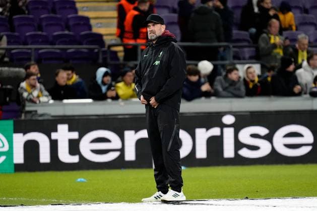 Liverpool coach Jurgen Klopp supervises the warm up Union Saint-Gilloise v Liverpool, UEFA Europa League, Group E, Football, Lotto Park, Brussels, Belgium - 14 Dec 2023 EDITORIAL USE ONLY No use with unauthorised audio, video, data, fixture lists, club league logos or live services. Online in-match use limited to 120 images, no video emulation. No use in betting, games or single club league player publications. Copyright: xDavexWinter Shutterstockx 14254246o