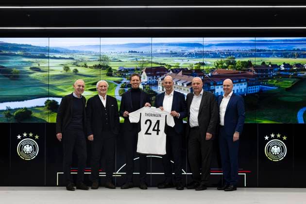 DFB, Deutscher Fussball-Bund, DFB Maenner-Nationalmannschaft: Das Trainingslager zur Vorbereitung auf die UEFA EURO, EM, Europameisterschaft,Fussball 2024 wird im Spa & GolfResort Weimarer Land stattfinden. Vorstellung im DFB-Campus mit: v.l. Bernd Neuendorf (DFB-Praesident), Rudi Voeller (DFB-Sportdirektor Maenner-Nationamannschaft), Julian Nagelsmann (DFB-Bundestrainer), Wolfgang Tiefensee (Witschaftsminister Thueringen), Matthias Grafe (Geschaeftsfuehrer Spa & GolfResort Weimarer Land), Andreas Krey (Geschaeftsfuehrer LEG Thueringen), Frankfurt am Main, 15.12.2023, Foto: Thomas Boecker DFB DFB Maenner-Nationalmannschaft trainiert vor der EURO 2024 in Thueringen