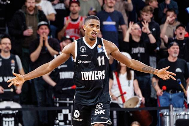 Jubel William Christmas (Veolia Towers Hamburg, 11) GER, Veolia Towers Hamburg vs. Tigers Tuebingen, Basketball, Bundesliga, Spieltag 11, Saison 2023 2024, 15.12.2023 GER, Veolia Towers Hamburg vs. Tigers Tuebingen, Basketball, Bundesliga, Spieltag 11, Saison 2023 2024, 15.12.2023 Hamburg Copyright: xEibner-Pressefoto MarcelxvonxFehrnx EP_MFN