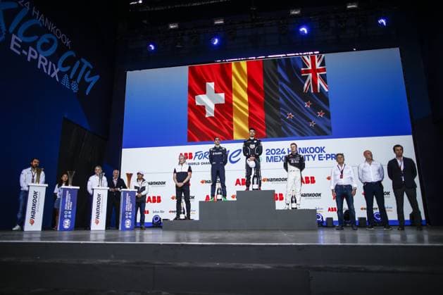 WEHRLEIN Pascal (ger), TAG HEUER Porsche Formula E Team, Porsche 99X Electric, portrait BUEMI Sebastien (swi), Envision Racing, Jaguar I-Type 6, portrait CASSIDY Nick (nzl), Jaguar TCS Racing, Jaguar I-Type 6, portrait podium, portrait during the 2024 Hankook Mexico City ePrix, 1st meeting of the 2023-24 ABB FIA Formula E World Championship, WM, Weltmeisterschaft on the Autodromo Hermanos Rodriguez from January 11 to 13, in Mexico City, Mexico - 2024 FORMULA E HANKOOK MEXICO CITY ePRIX DPPI Panoramic 03424001__B3_0362