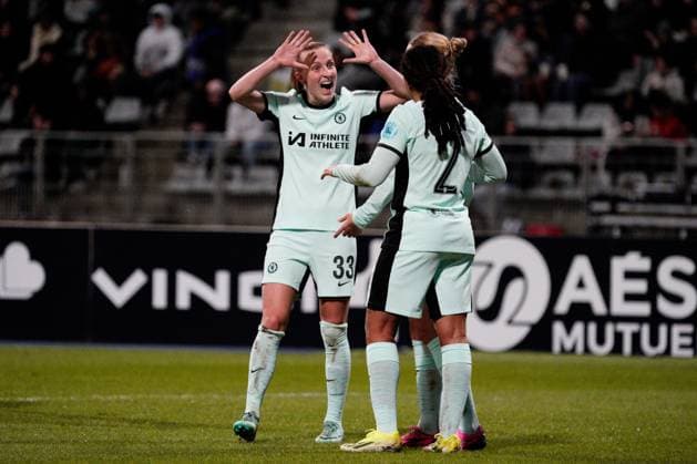 Sport Bilder des Tages Mia Fishel of Chelsea is congratulated by Aggie Beever Jones of Chelsea after she heads her side 2-0 ahead Paris FC Feminines v Chelsea Women, Football, UEFA Women s Champions League, Group D, Stade Charlety, Paris, France - 30 Jan 2024 EDITORIAL USE ONLY No use with unauthorised audio, video, data, fixture lists, club league logos or live services. Online in-match use limited to 120 images, no video emulation. No use in betting, games or single club league player publications. Copyright: xDavexWinter Shutterstockx 14324140bh