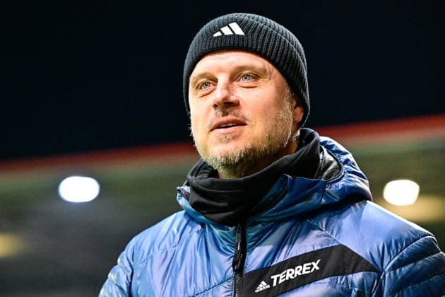 Trainer Alexander Straus (Coach, Headcoach, FC Bayern München, FCB) Einzelbild, Aktion, Action, Porträt, Portrait, 30.01.2024, München (Deutschland), Fussball, UEFA Womens Champions League, Gruppe C, FC Bayern München - Paris Saint-Germain