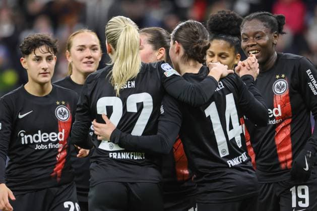 31.01.2024, xusrbx, Fussball Champions League Frauen, Eintracht Frankfurt Frauen - FC Rosengard emspor, v.l. Dilara Acikgoez (Eintracht Frankfurt, 29), Lisanne Graewe (Eintracht Frankfurt, 8), Nadine Riesen (Eintracht Frankfurt, 22), Geraldine Reuteler (Eintracht Frankfurt, 14), Shekiera Martinez (Eintracht Frankfurt, 10), Nicole Anyomi (Eintracht Frankfurt, 19), (DFL DFB REGULATIONS PROHIBIT ANY USE OF PHOTOGRAPHS as IMAGE SEQUENCES and or QUASI-VIDEO) Frankfurt am Main