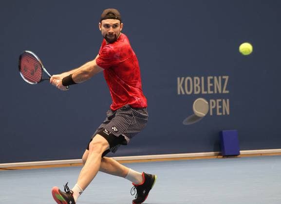 ATP, Tennis Herren Challenger Koblenz Tennis, 04.02.24, Tennis, Finale, Jurij Rodionov (in rot) vs. Brandon Nakashima (in blau), ATP Challenger Koblenz Tennis, 04.02.24, Tennis, Finale, Jurij Rodionov vs. Brandon Nakashima Koblenz Copyright: xEibner-Pressefoto JoergxNiebergax EP_EER