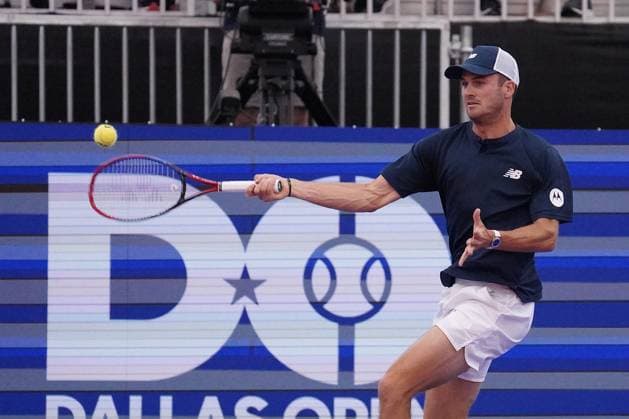 February 10, 2024, Dallas, Texas, United States: February 10, 2024, Dallas, Texas, United States: Tommy Paul (USA) hits a forehand against Ben Shelton (USA) in men s Singles quarter final match during the Dallas Open at the Styslinger ALTEC Tennis Center on the campus of Southern Methodist University. on Wednesday February 10, 2024 in Dallas, Texas, United States. Dallas United States - ZUMAe321 20240210_zsa_e321_013 Copyright: xJavierxVicenciox xEyepixxGroupx