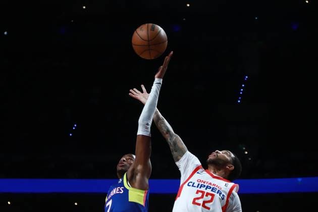 February 11, 2024, Mexico City, Ciudad de Mexico, Mexico: February 11, 2024 in Mexico City, Mexico: Iverson Molinar (7) of Capitanes and Xavier Moon (22) of Ontario Clippers jump to the rebound during the NBA, Basketball Herren, USA G League match between Mexico City Capitanes and Ontario Clippers at Mexico City Arena. on February 11, 2024. In Mexico City, Mexico. Mexico City Mexico - ZUMAe321 20240211_zsa_e321_028 Copyright: xCarlosxSantiago xEyepixxGroupx