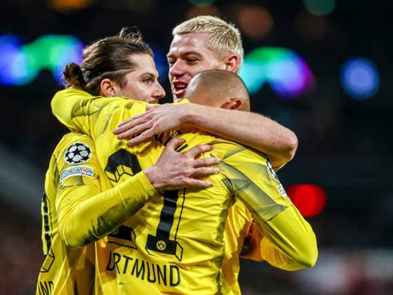 Tor, Torjubel, zum 0:1 durch Donyell Malen (Borussia Dortmund BVB, 21), NLD, PSV Eindhoven vs. Borussia Dortmund BVB, UEFA Champions League 2023 24 - Achtefinale, Hinspiel, 20.02.2024, NLD, PSV Eindhoven vs. Borussia Dortmund BVB, UEFA Champions League 2023 24 - Achtefinale, Hinspiel, 20.02.2024, Foto: Eibner-Pressefoto Gabriel Boia EIndhoven Copyright: xEibner-Pressefoto GabrielxBoiax EP_EER