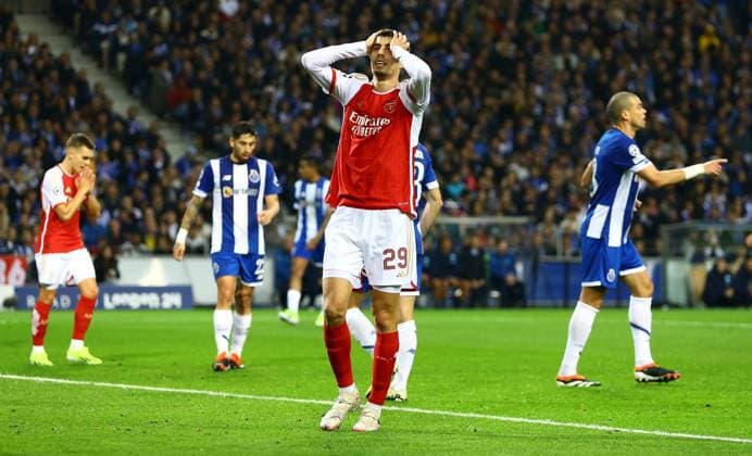 Kai Havertz of Arsenal shows a look of dejection after a missed chance Porto v Arsenal, UEFA Champions League, Round of 16, First Leg, Football, Estadio do Dragao, Porto, Portugal - 21 Feb 2024 EDITORIAL USE ONLY No use with unauthorised audio, video, data, fixture lists, club league logos or live services. Online in-match use limited to 120 images, no video emulation. No use in betting, games or single club league player publications. Copyright: xKieranxMcManus Shutterstockx 14355127aa
