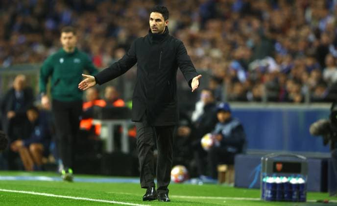 Arsenal manager Mikel Arteta shows a look of frustration Porto v Arsenal, UEFA Champions League, Round of 16, First Leg, Football, Estadio do Dragao, Porto, Portugal - 21 Feb 2024 EDITORIAL USE ONLY No use with unauthorised audio, video, data, fixture lists, club league logos or live services. Online in-match use limited to 120 images, no video emulation. No use in betting, games or single club league player publications. Copyright: xKieranxMcManus Shutterstockx 14355127ae