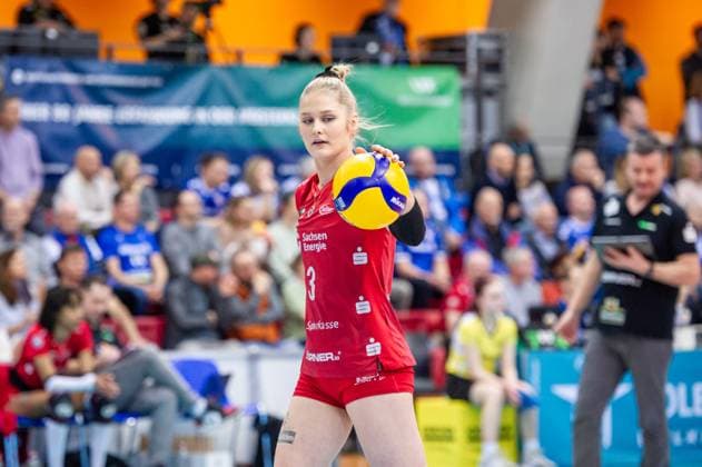 Hester Jasper (Dresdner SC, 03) Allianz MTV Stuttgart - Dresdner SC, Volleyball Bundesliga, Frauen, VBL, Saison 2023 24, 25.02.2024, Stuttgart (SCHARRena), DEU Allianz MTV Stuttgart - Dresdner SC, Sport, Volleyball Bundesliga, Frauen, VBL, Saison 2023 24, 25.02.2024, Stuttgart (SCHARRena), DEU Stuttgart Copyright: xSandyxDinkelackerx EP_SDR