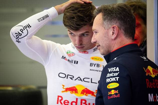 Max Verstappen (NED, Oracle Red Bull Racing 1) (links), Christian Horner, (GB), Oracle Red Bull Racing, Teamchef BHR, Formel 1 Rennen, Bahrain International Circuit, 01.03.24 BHR, Formel 1 Rennen, Bahrain International Circuit, 01.03.24 Manama