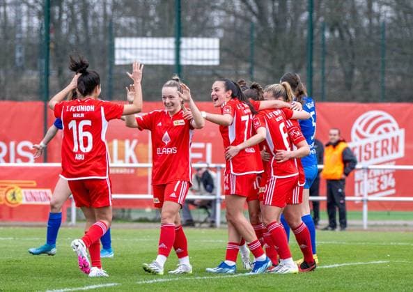 Fussball, Frauen, Saison 2023 2024, BFV-Pokal Polytan-Pokal (Viertelfinale), 1. FC Union Berlin - Hertha BSC, v. l. Sarah Abu Sabbah (1. Frauen 1. FC Union), Lisa Heiseler (1. Frauen 1. FC Union), Athanasia Moraitou (1. Frauen 1. FC Union), Celine Frank (1. Frauen 1. FC Union), Jubel nach Tor zum 1:0, 03.03. 2024, Copyright: xMatthiasxKochx