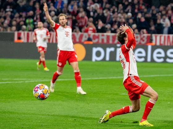 Harry Kane (FC Bayern Muenchen, 09), Thomas Mueller (FC Bayern Muenchen, 25), GER, FC Bayern Muenchen (FCB) vs. Lazio Rome (SSL), Fussball, UEFA Champions League, Achtelfinal Rueckspiel, Saison 2023 2024, 05.03.2024, DFB DFL regulations prohibit any use of photographs as image sequences and or quasi-video., GER, FC Bayern Muenchen (FCB) vs. Lazio Rome (SSL), Fussball, UEFA Champions League, Achtelfinal Rueckspiel, Saison 2023 2024, 05.03.2024 Muenchen Copyright: xEibner-Pressefoto SaschaxWaltherx EP_EER