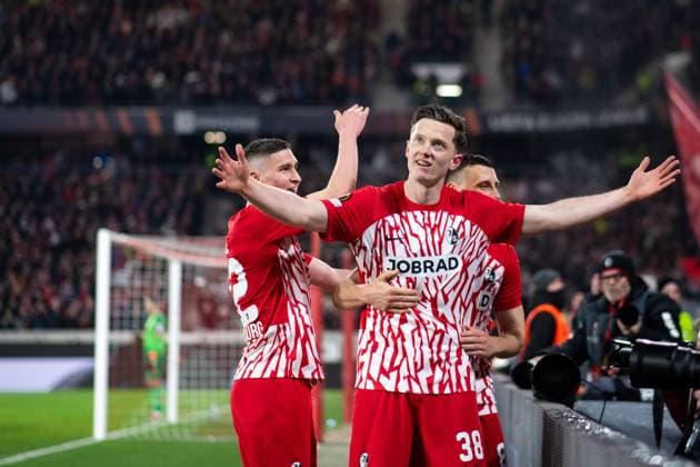 Michael Gregoritsch (SC Freiburg, 38), Roland Sallai (SC Freiburg, 22), Maximilan Eggestein (SC Freiburg, 08) jubeln ueber das Tor zum 1:0, GER, SC Freiburg vs West Ham United, Fussball UEFA Europa League, Achtelfinale Hinspiel, Saison 2023 2024, 07.03.2024 GER, SC Freiburg vs West Ham United, Fussball UEFA Europa League, Achtelfinale Hinspiel, Saison 2023 2024, 07.03.2024 Freiburg Copyright: xEibner-Pressefoto Memmlerx EP_MMR